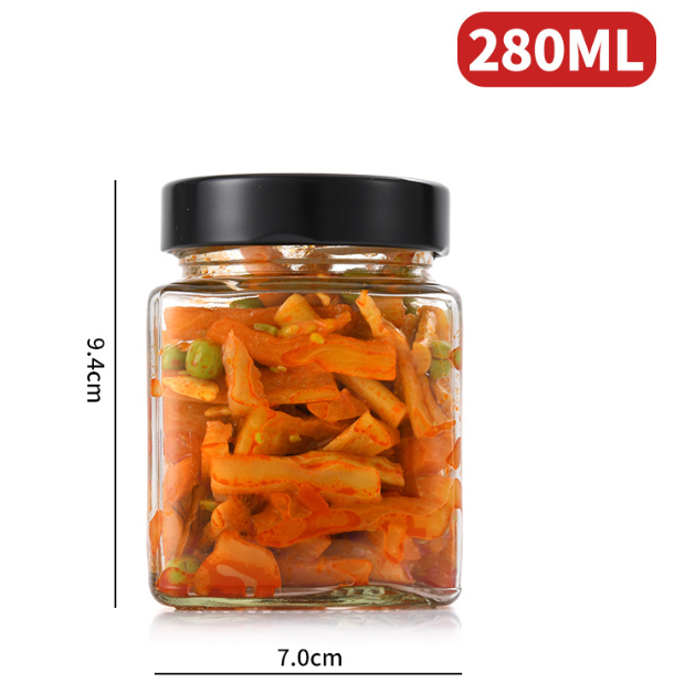 玻璃管入厂后进行人员称料重量