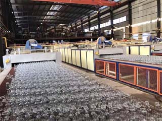 酒瓶厂家案例（车间）