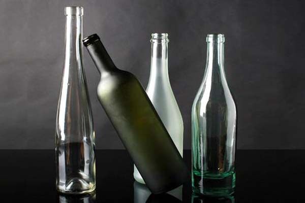 玻璃瓶定制包装器皿具备的优势