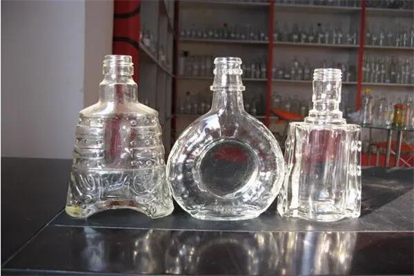 酒瓶厂家多少钱